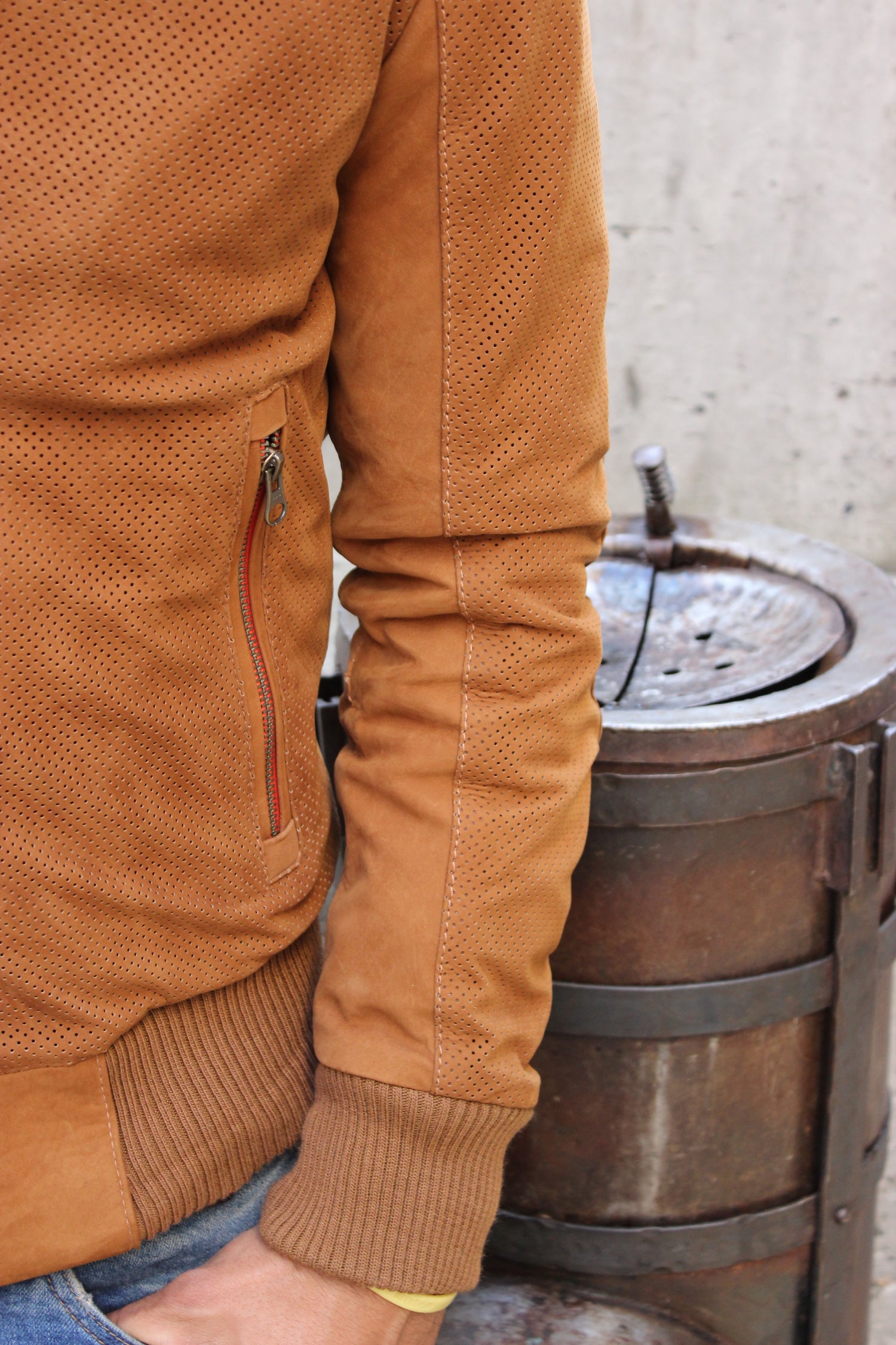 ITALO Bomber Jacket in Perforated Suede - Camel - - PDCollection Leatherwear - Online Shop